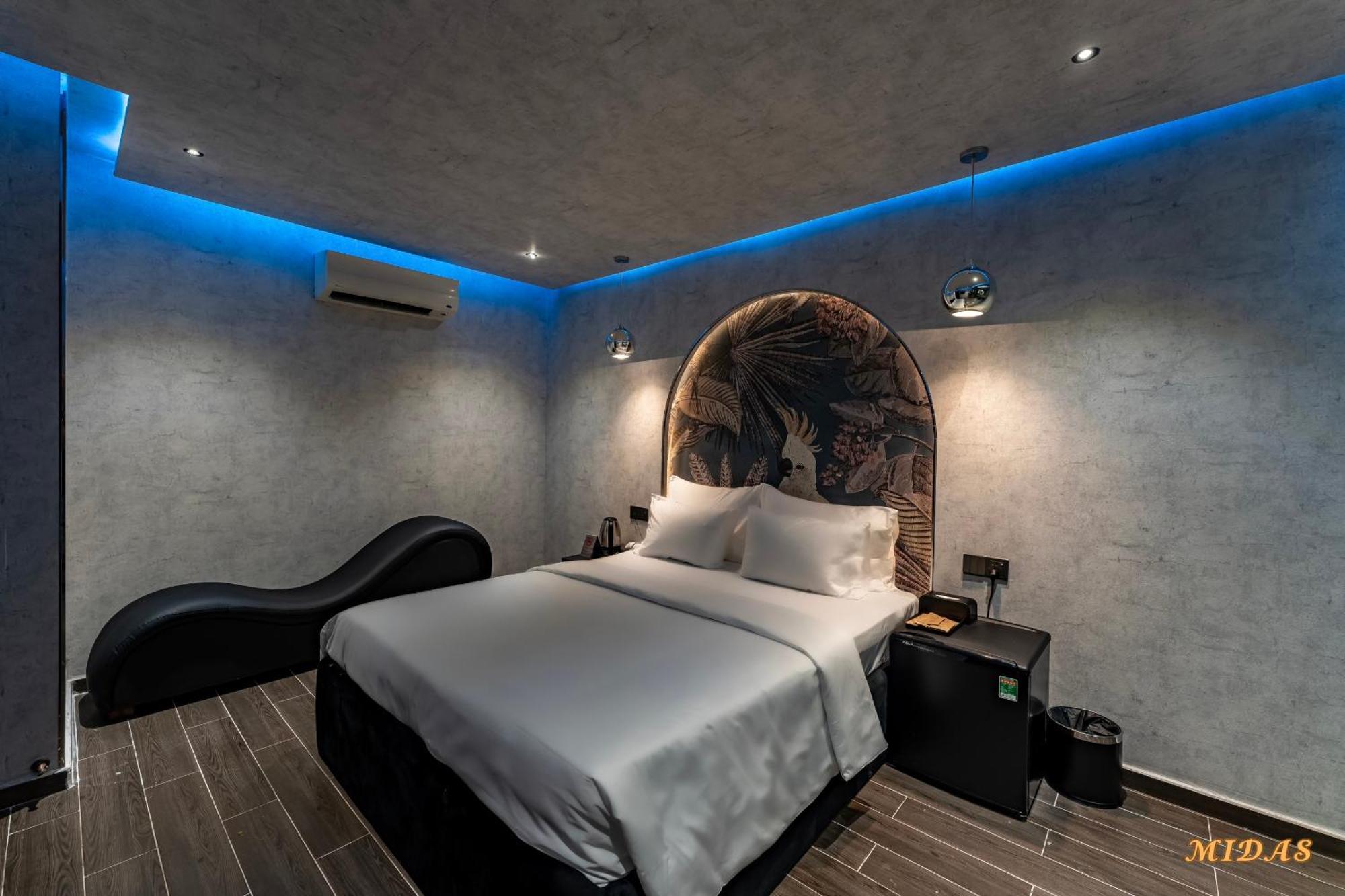 Midas Hotel 2 Ho Chi Minh City Exterior photo